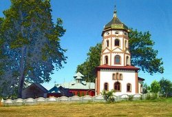 На честь Усікновення глави Іоанна Предтечі чоловічий монастир (с. Зруб-Комарівський, Чернівецька обл.)