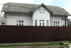Покровський жіночий монастир (с. Тустань, Івано-Франківська обл.)