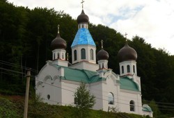 Пантелеймонівський жіночий монастир (с. Осій-Кам'янка, Закарпатська обл.)