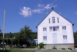 Введенський жіночий монастир (с. Кушниця, Закарпатська обл.)