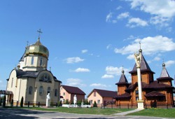 На честь благ. кн. Олександра Невського ставропігійний жіночий монастир (с. Городне, Волинська обл.)