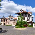 На честь ікони Божої Матері "Відрада і Втіха" жіночий монастир