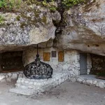 На честь вмц. Анастасії Узорішительниці чоловічий монастир